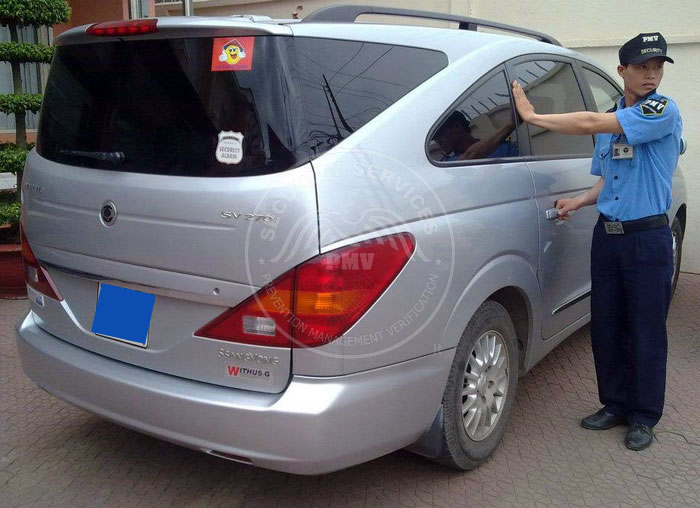 Bảo vệ kiêm Tài xế