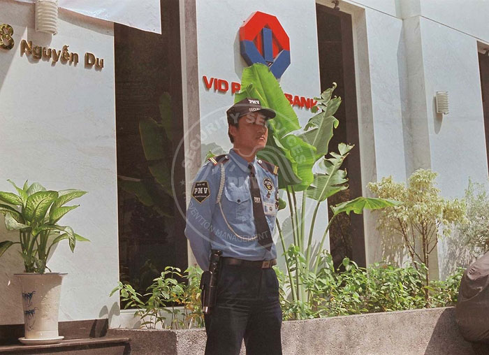 Dịch vụ bảo vệ chuyên nghiệp cho ngân hàng do Bảo vệ PMV thực hiện