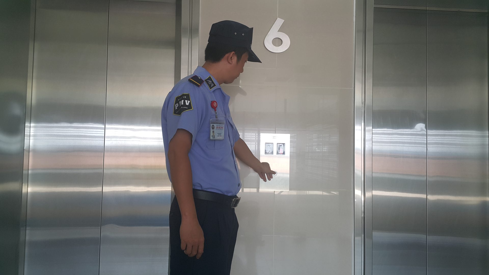 Bảo vệ tòa nhà là những người mang lại sự an toàn và an ninh