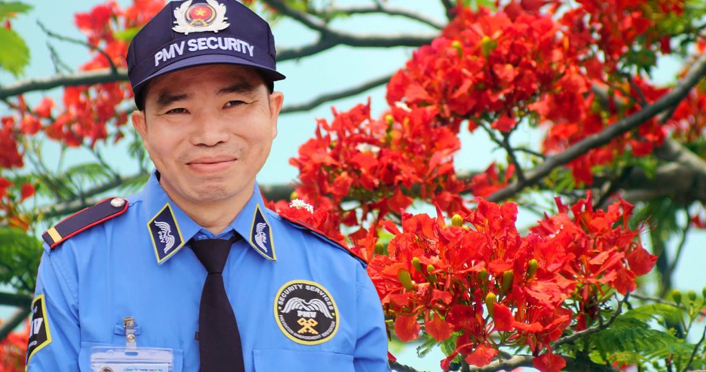 Bảo vệ trường học cần trang bị những gì